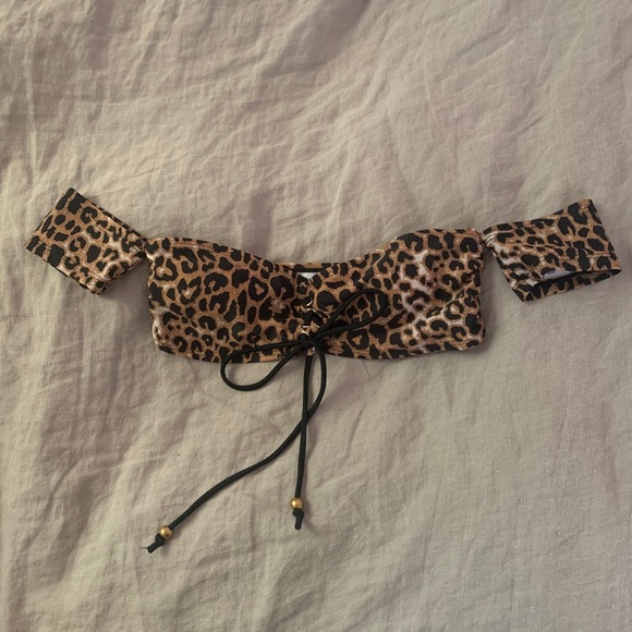 Boohoo Leopard Print Lace Up Bardot Bikini Top - Picture 2 of 2